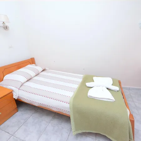 Veroniki ホテル 2*