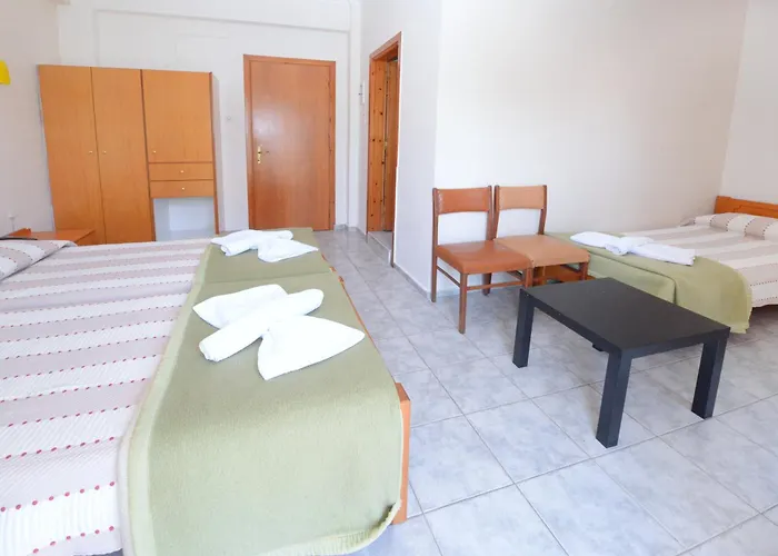 维罗尼基酒店 2*